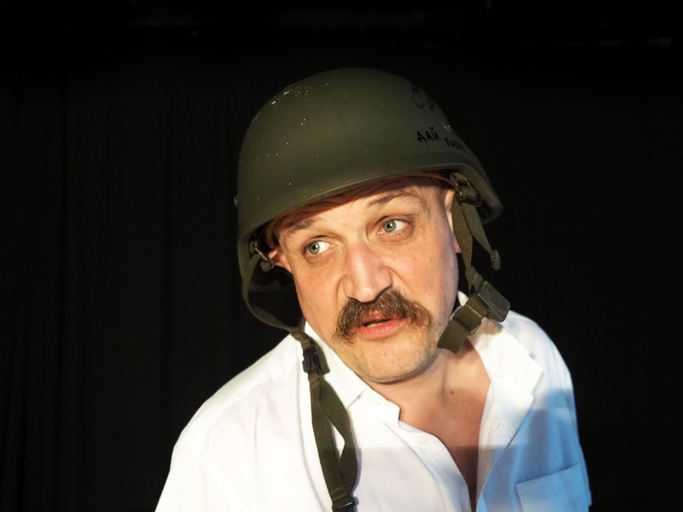 Schütze Fedott Borys Kortunov, Theater Fletch Bizzel