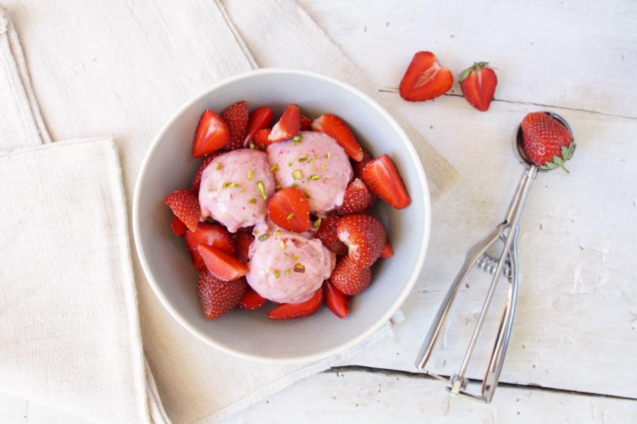 Rezept: Erdbeer-Bowl mit Nice Ice